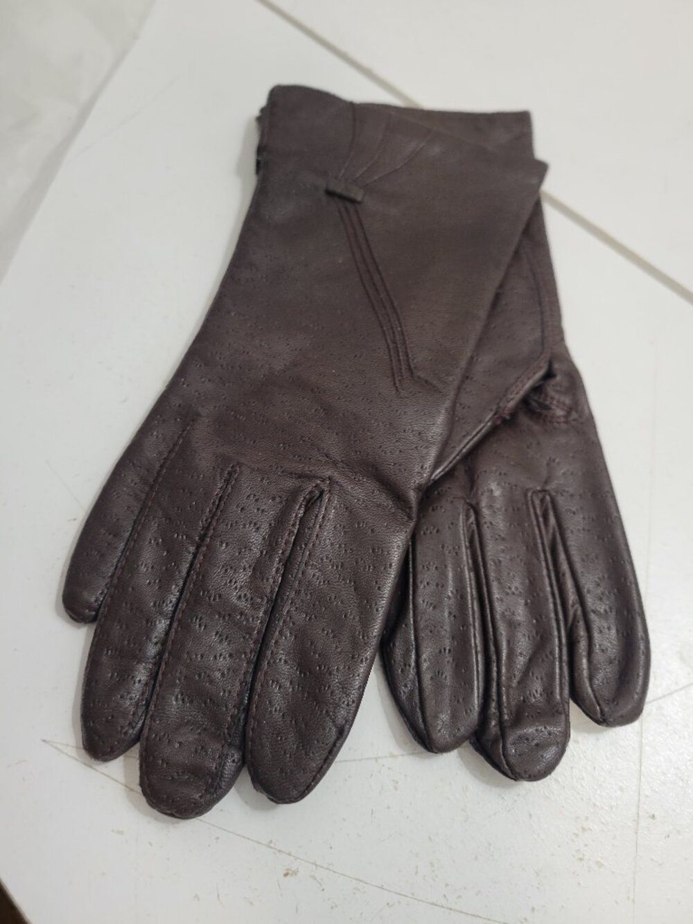 NWT Brown Leather Gloves by Fownes